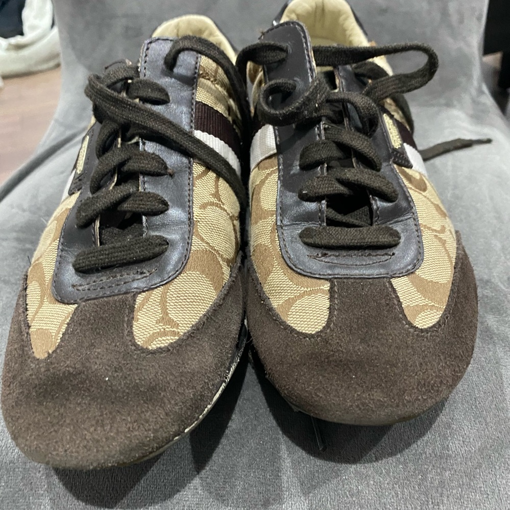 Used coach shoes